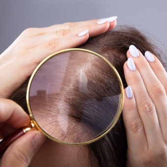 【髪の健康診断】毛髪・頭皮の健康状態をセルフチェックしてみよう！