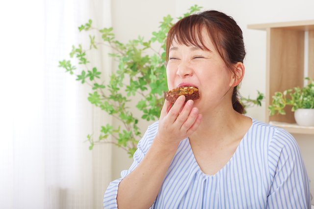 40代以降のストレス世代の体重増は生活習慣の乱れ？